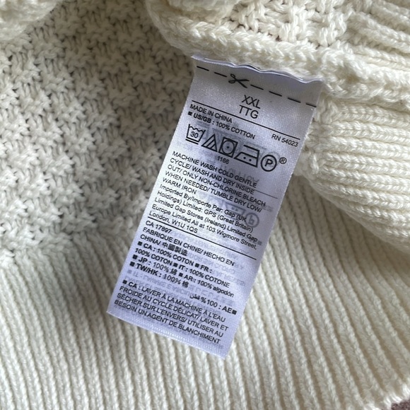 NWT Gap Cream Crewneck Cable Knit Sweater - Picture 9 of 9